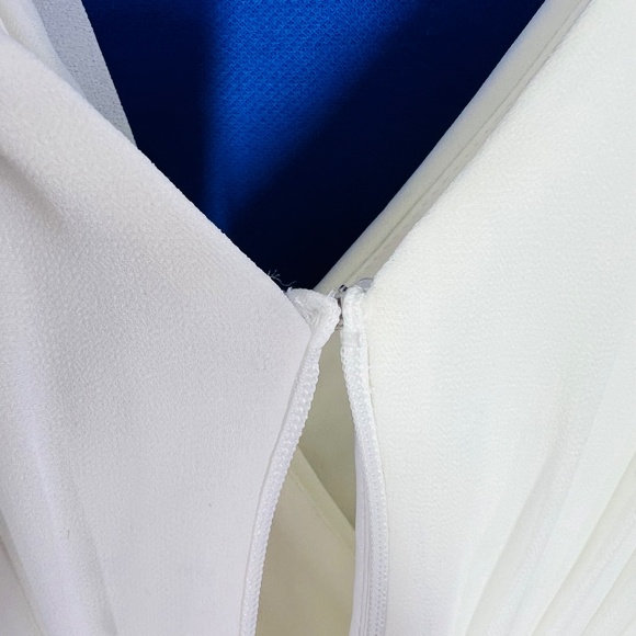 NWT🤩 |•WHITE HOUSE BLACK MARKET•| White Instantly Slimming Dress Size - Picture 4 of 11